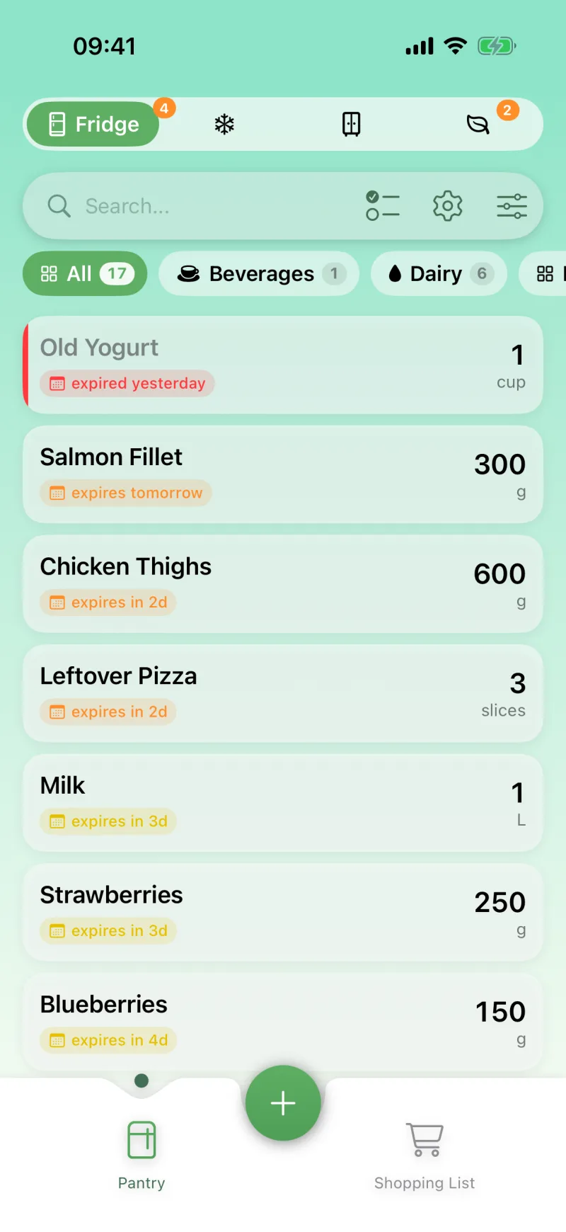 Fridgify app showing pantry list with food items and expiration dates